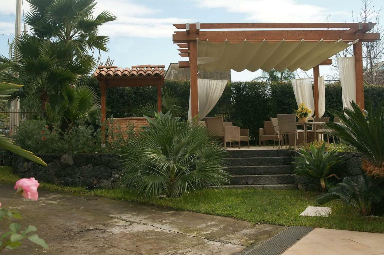 Villa Grazia Fondachello  Ngoại thất bức ảnh